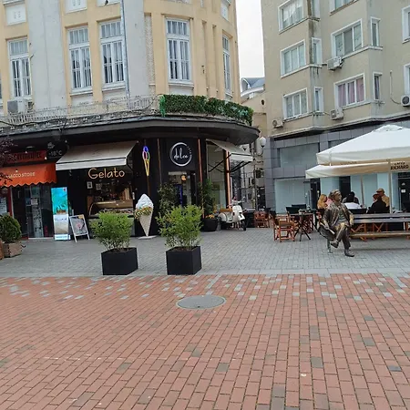 на центъра на до фонтаните * וארנה